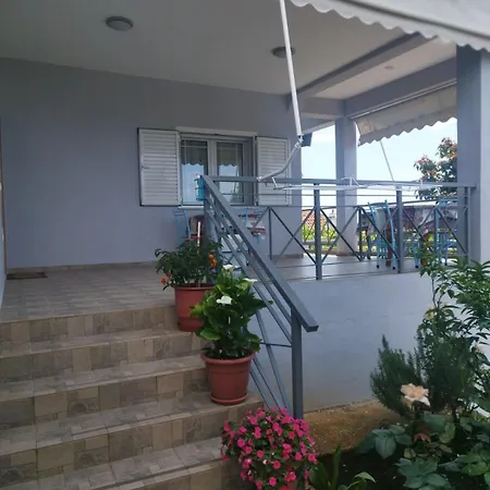 Dagos Apartment *